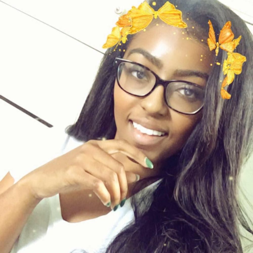 Meet your Posher, Lauren